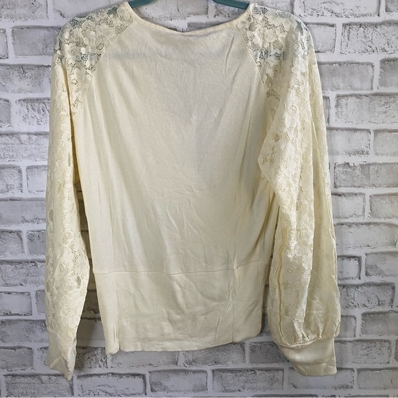 Bobi Los Angeles Raglan Surplice Top - Picture 6 of 8